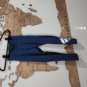 Adidas aeroready Small Navy and black crop legging